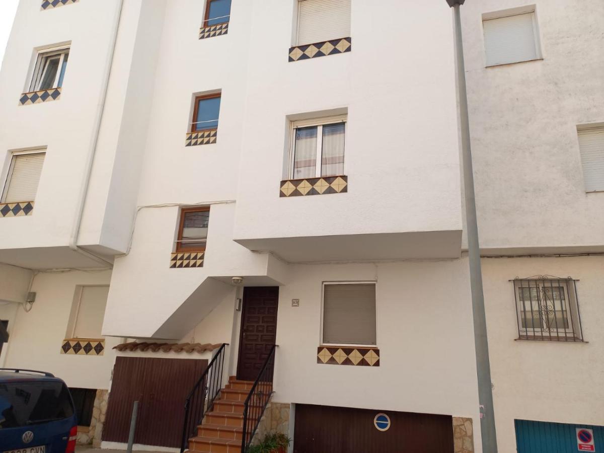 Estudi Amb Vistes Al Canal Apartment เอมปูเรียบราบา ภายนอก รูปภาพ